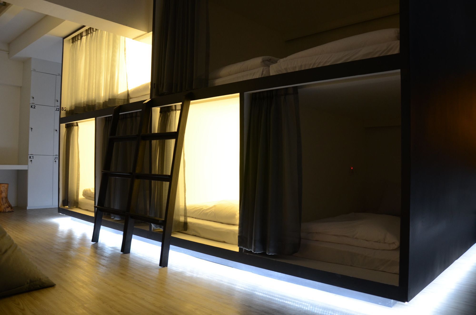 3 Howw Hostel At Sukhumvit 21 Bangkok Eksteriør bilde